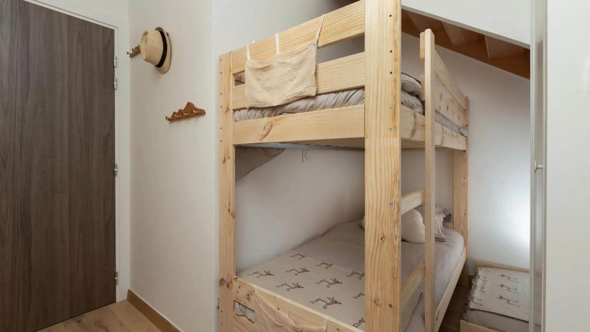 Апартаменты Le Kamdbaz, Morzine Centre, 4-7 Personnes